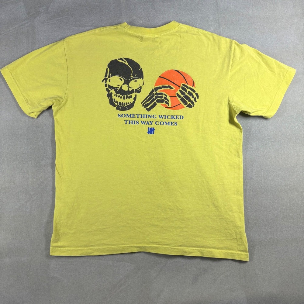 Undefeated Something Wicked Basketball Skeleton T-Shirt Yellow Mens Large USA